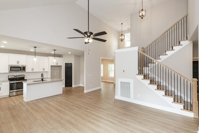 Photo - 218 Copeland Rd