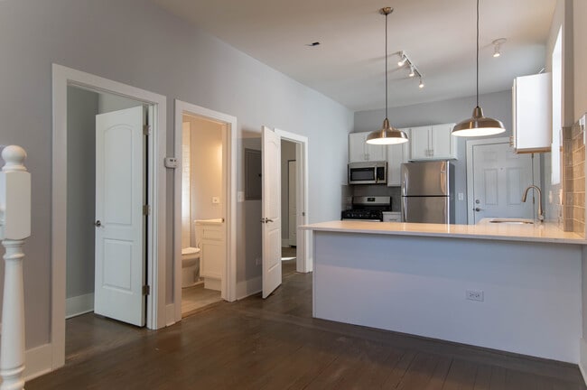 Photo - 2117 W 18th St Unit 1R