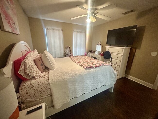 Photo - 100 Tuscany Trail