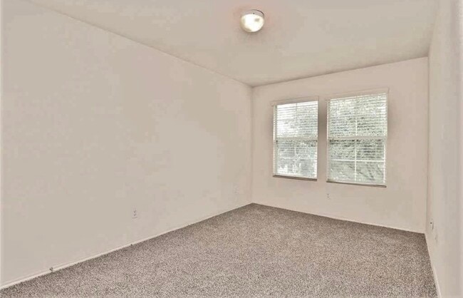 Building Photo - 16747 Libson Falls Dr