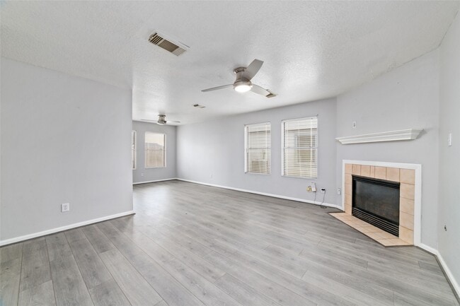 Photo - 10810 Meadow Walk Ln