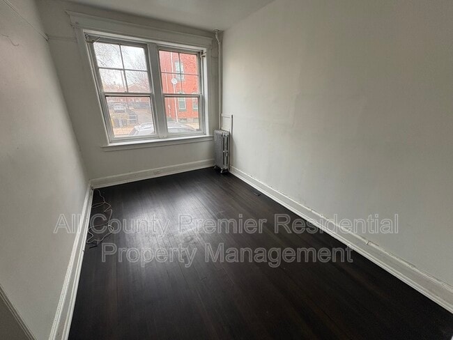 Photo - 67 1/2 Bellevue Avenue