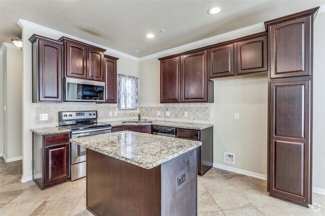 Building Photo - 706 S Jupiter Rd Rental