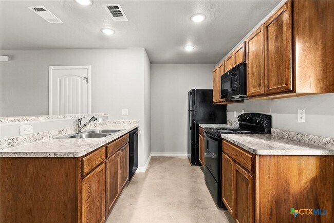 Photo - 304 Blair St