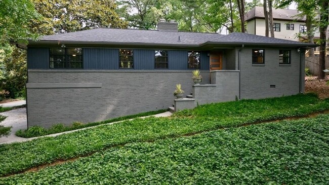 Building Photo - 776 Windsor Pkwy Rental