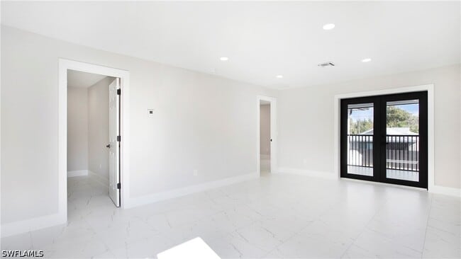 Photo - 9002 Somerset Ln