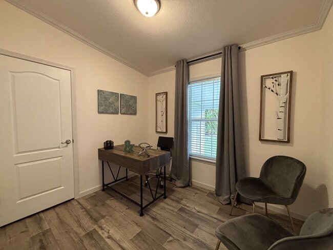 Photo - 4109 74th Pl N