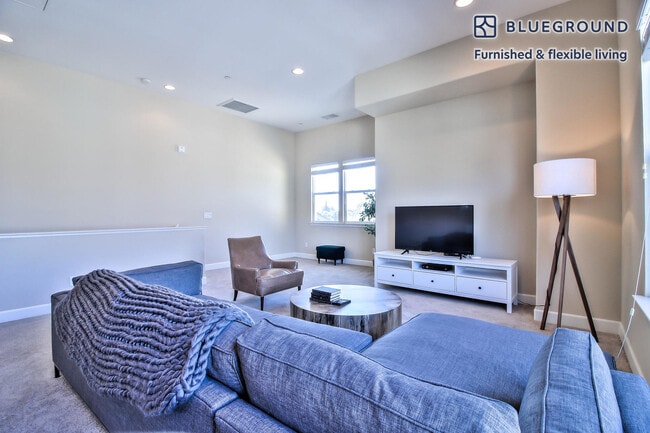 Photo - 2195 Klassen Wy