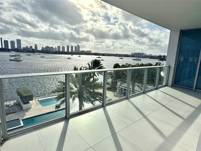 Photo - 17111 Biscayne Blvd Unit 409