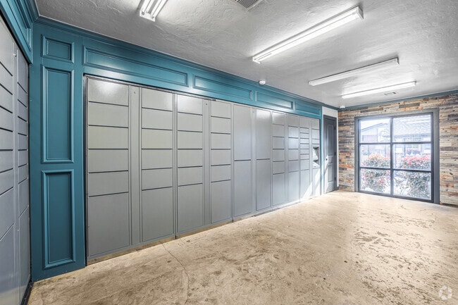 Photo - Oxford Oaks Apartments