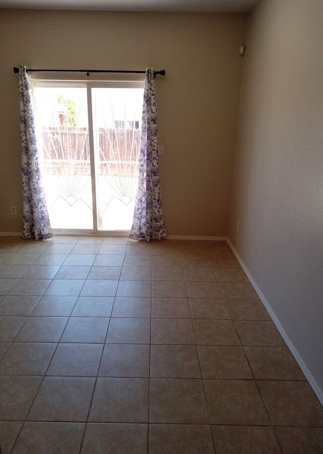 Photo - **3 Bedroom 2 Bathroom in Southwest ABQ!! ** AVAILABLE NOW **