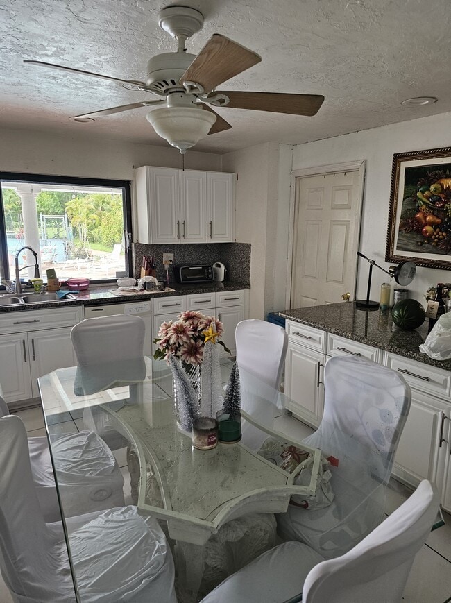 Photo - 740 Bluebird Ln