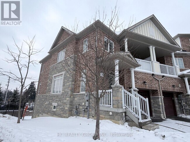 Photo - 152 Roy Grv Wy