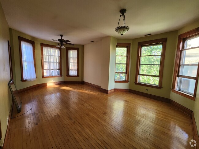 Building Photo - 5142 N Paulina St Unit 2 Rental
