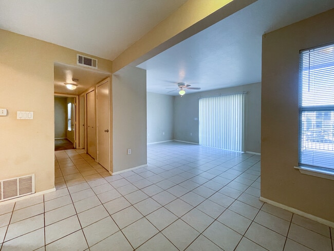 Photo - 1500 Lake Shore Dr Unit 204