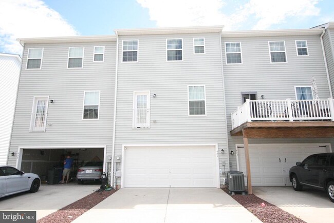 Photo - 451 Pemberton Park Ln Townhome