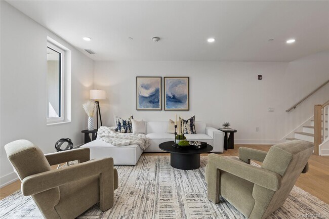 Photo - 33 Calvert St