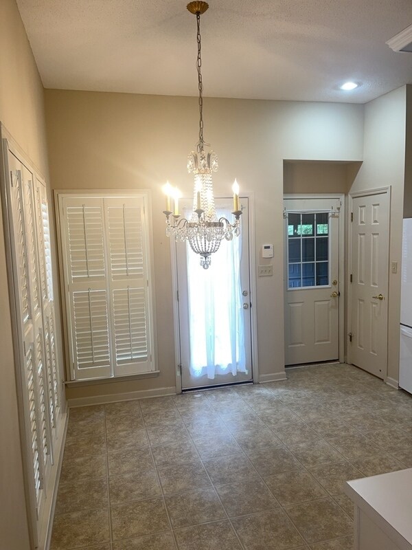 Photo - 7015 Parkbrook Ln