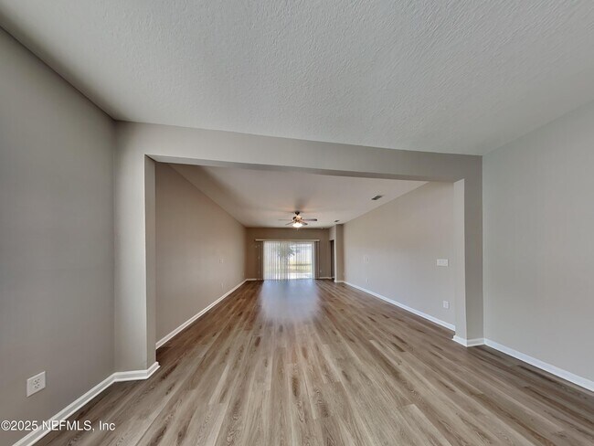 Photo - 164 Bloomfield Wy