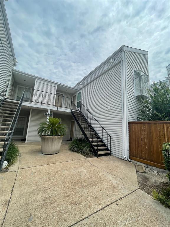Photo - 9809 Richmond Ave. Unidad F8 Rental