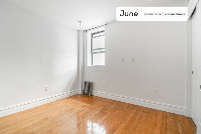 Room in Shared 2 bed/1 bath home in East Village