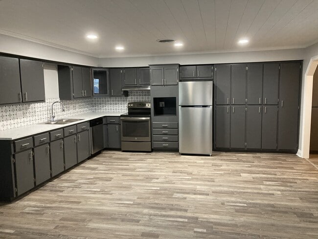 Photo - 321 Ismael Rd