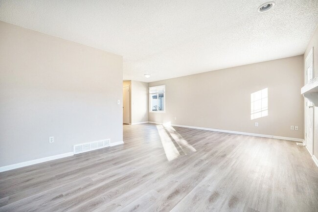 Photo - Newly Updates 4-Bedroom, 4-Bathroom Townhouse Available Immediately