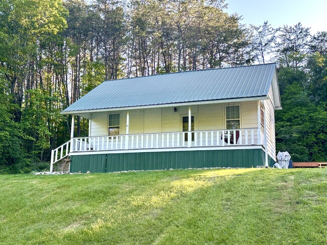 Photo - 147 Swain Rd