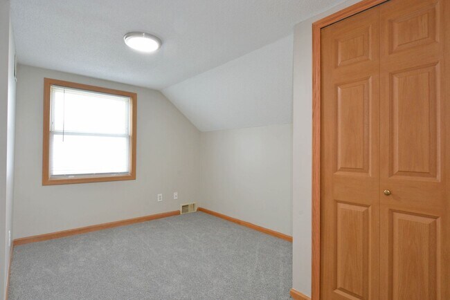 Photo - 2153 Green Ave Unit #2