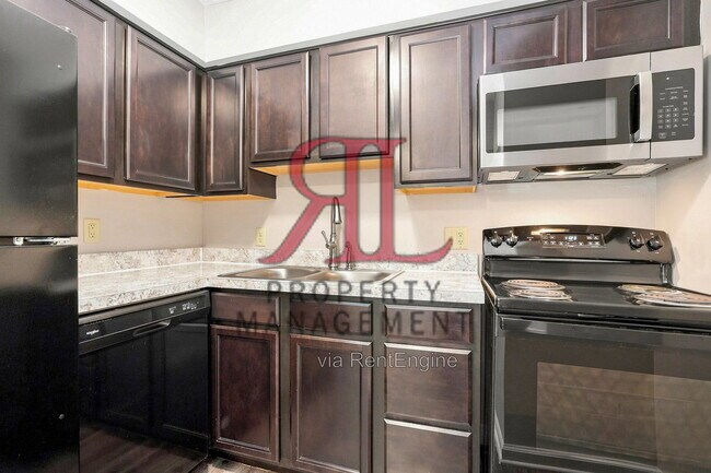Photo - 5502 Kenneylane Blvd