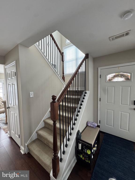 Photo - 17 Parkview Way