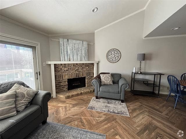 Building Photo - 5200 Martel Ave Unit 3H Rental