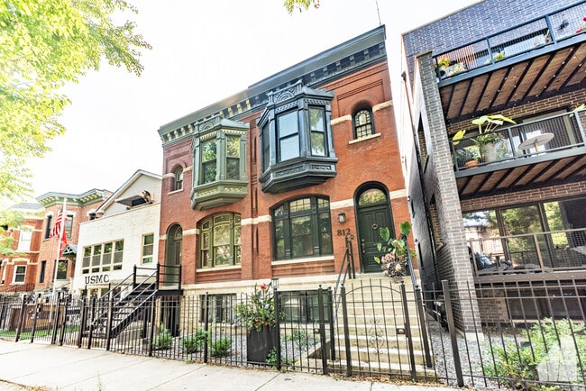 Photo - 812 S Oakley Blvd Unit 1