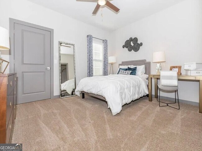 Photo - 2080 One White Oak Ln Unit 1302