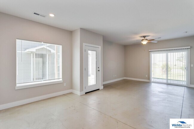Photo - Newer 3 bedroom 2 bath duplex