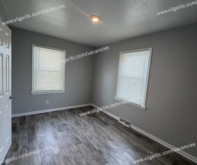Photo - 2 Spacious Bedrooms • 1 Modern Bathroom + Rec Room home in Hammond, IN (Hessville Area)