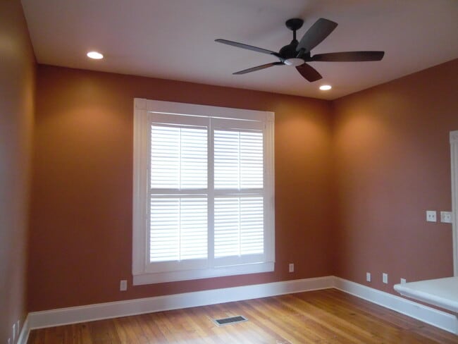 Photo - 706 W Maxwell St