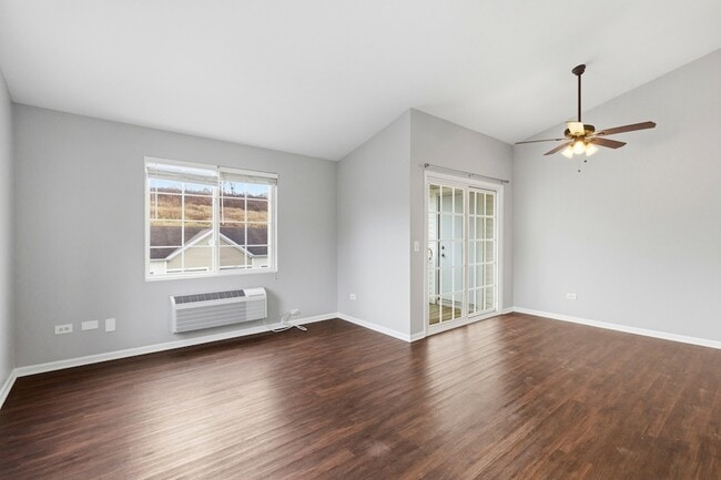 Photo - 2023 Silverstone Dr