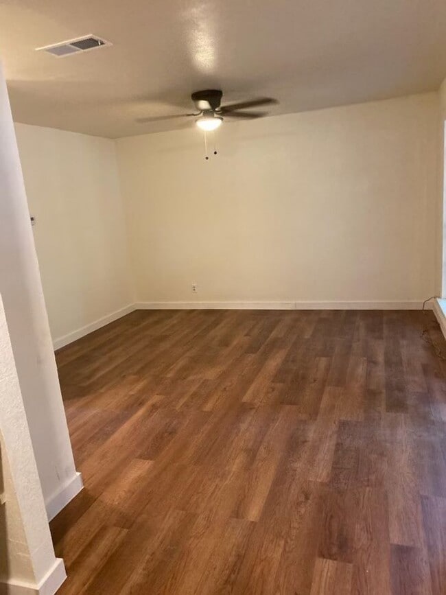 Photo - 3/1 Townhouse