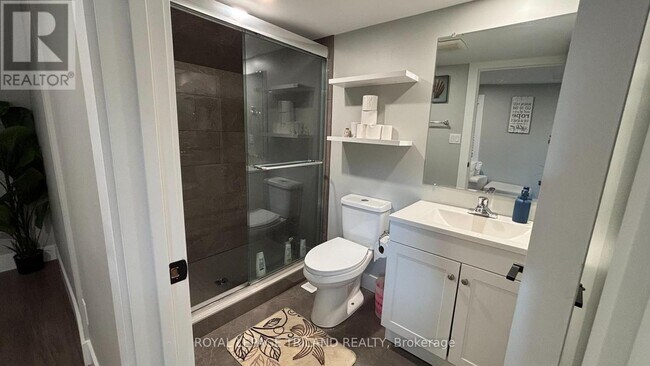 Photo - 325 George St Unit 1