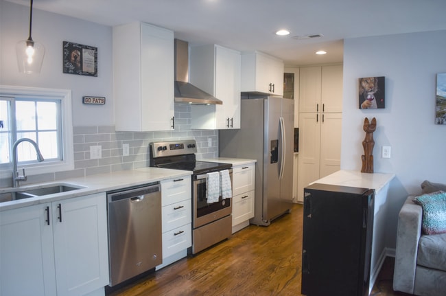 Photo - Beautiful 2 bedroom duplex in downtown Raleigh Available Early August!