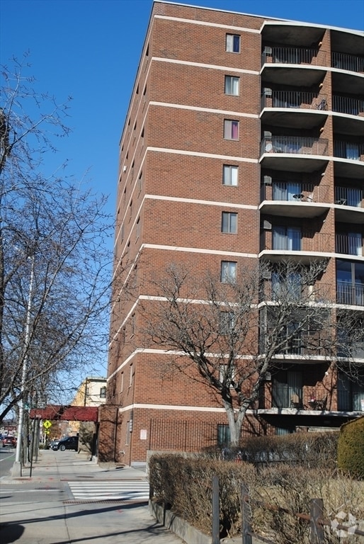 Building Photo - 2353 Massachusetts Ave Unit 64 Rental