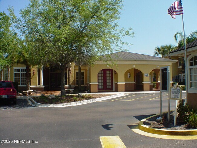 Photo - 3591 Kernan Blvd S Unidad 123