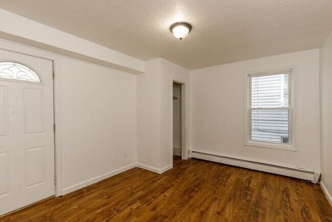 Photo - 13 Greenwood St Unit 1