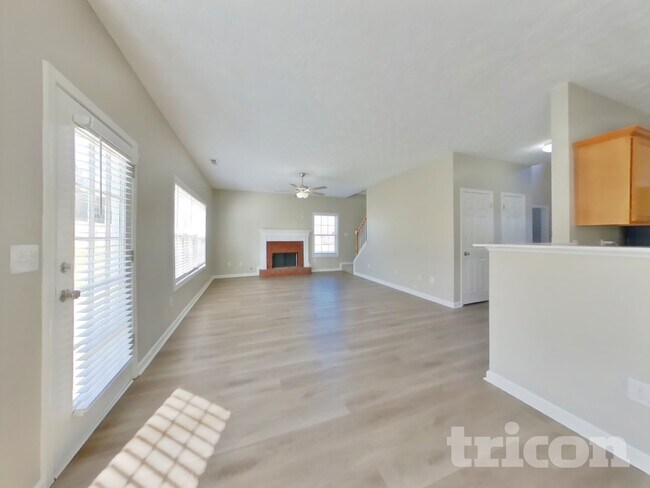 Photo - 1118 The by Way