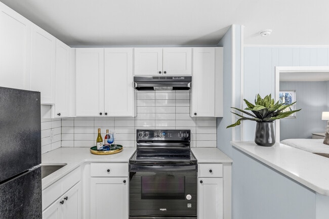 Photo - 4233 Brownsboro Rd