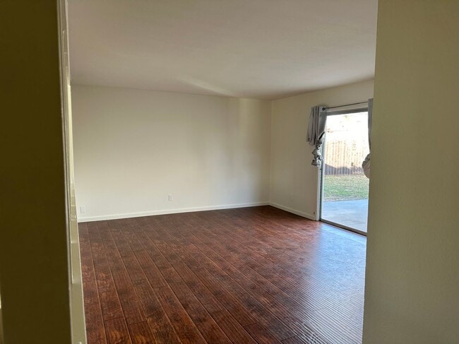 4074 Vincente Ave.