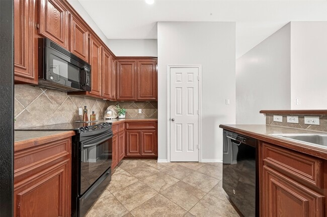 Building Photo - 7116 Granger Ridge Ln