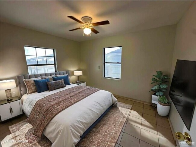 Photo - 10 Apache Dr