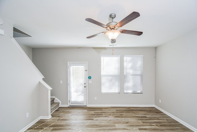 Photo - 2203 Sunny Cove Dr